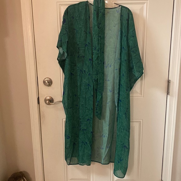 NWT Women’s Kimono, L, 100% Polyester, Beautiful green with navy accents - Picture 2 of 6